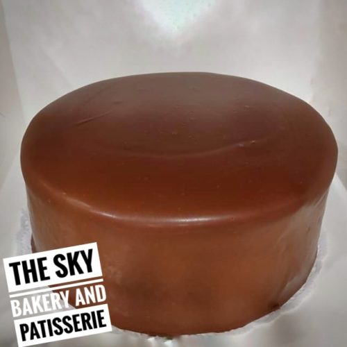 G002 - Small Chocolate Gateau NAKED
